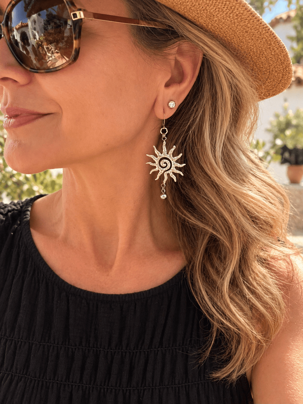 HAMMERED SUN EARRINGS - Honeysuckle & Sparrow