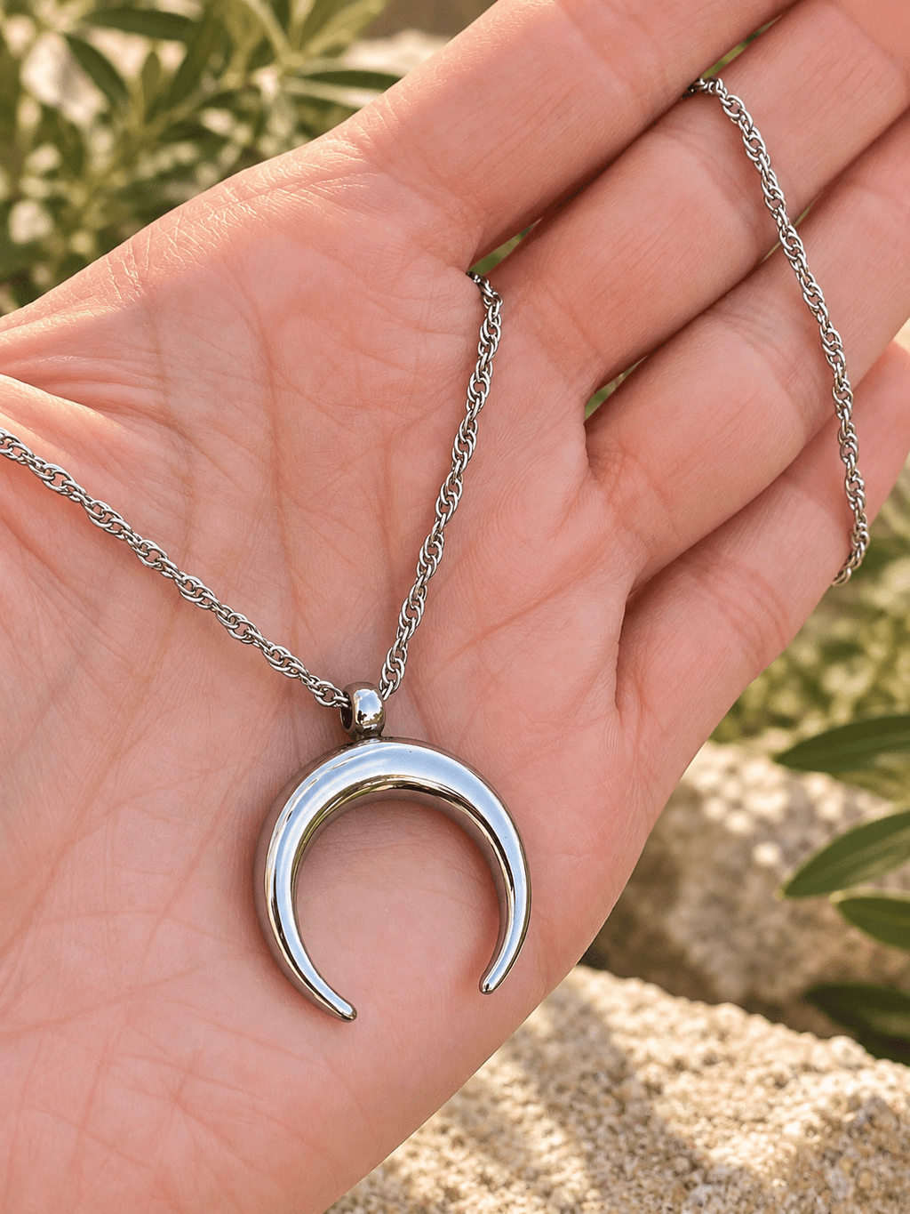 CRESCENT MOON NECKLACE - Honeysuckle & Sparrow