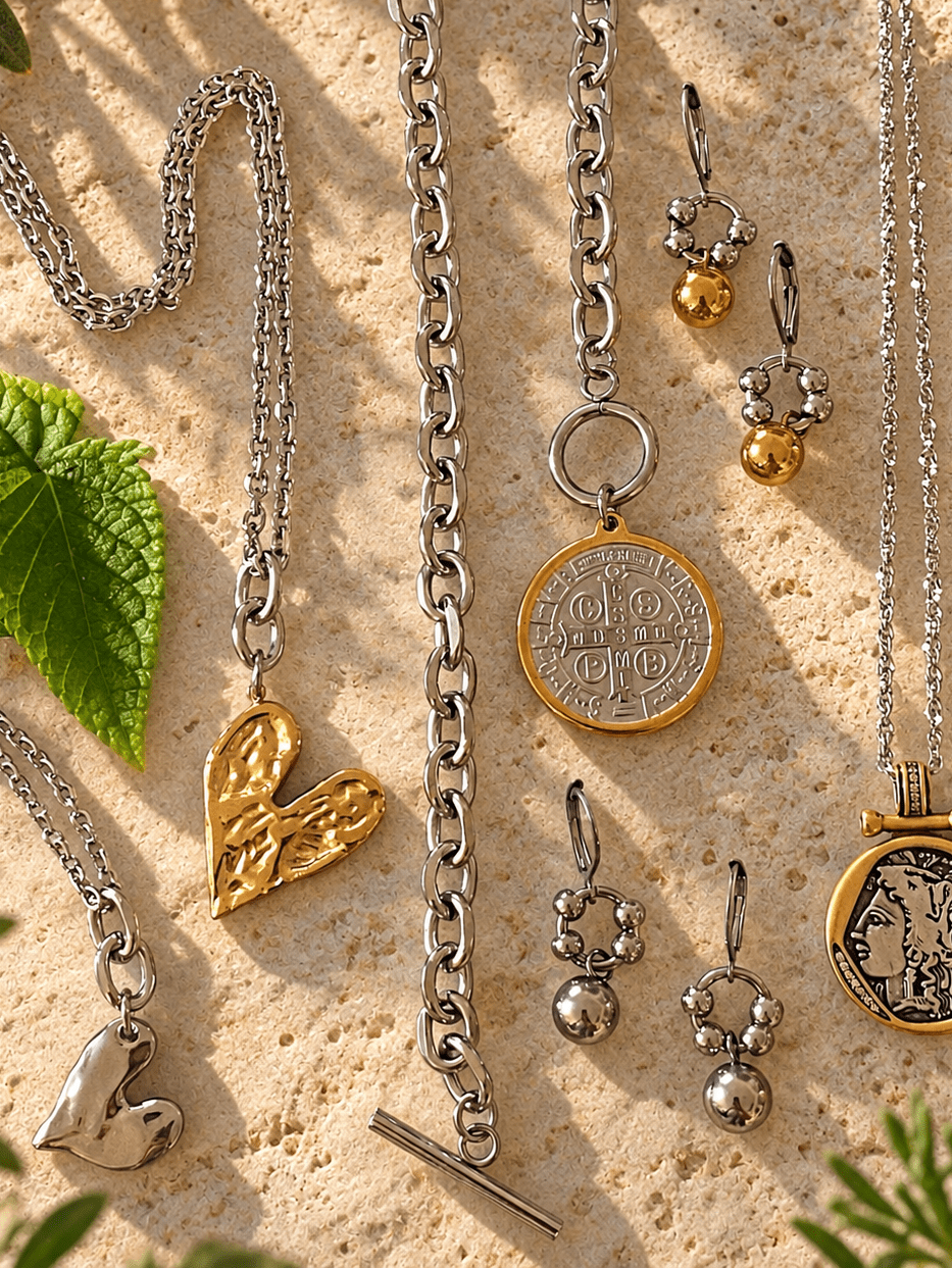 ST. BENEDICT TOGGLE NECKLACE - Honeysuckle & Sparrow