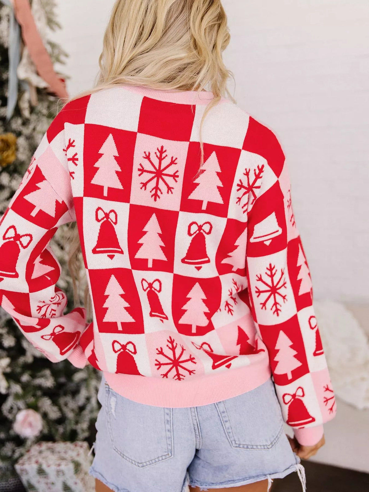 Christmas Plaid Sweater neckline and plaid pattern